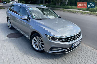 Универсал Volkswagen Passat 2020 в 