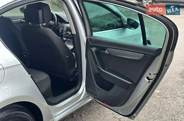 Седан Volkswagen Passat 2013 в 