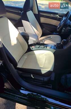 Седан Volkswagen Passat 2014 в 