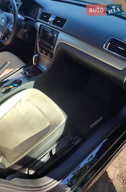 Седан Volkswagen Passat 2014 в 