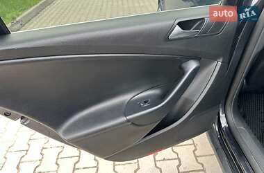 Седан Volkswagen Passat 2009 в 