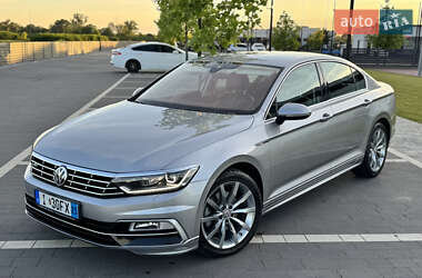 Седан Volkswagen Passat 2018 в Мукачевому
