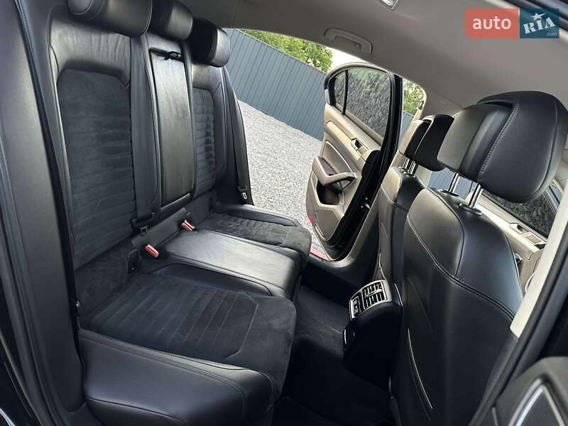 Седан Volkswagen Passat 2019 в Береговому