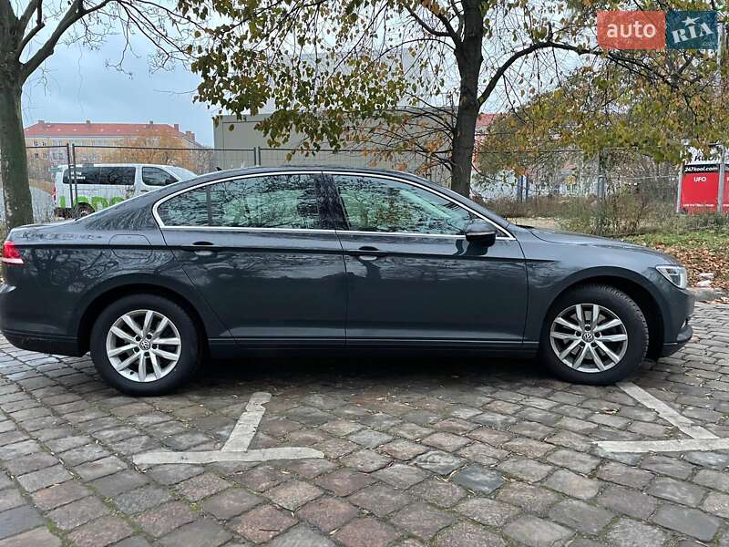 Седан Volkswagen Passat 2018 в 