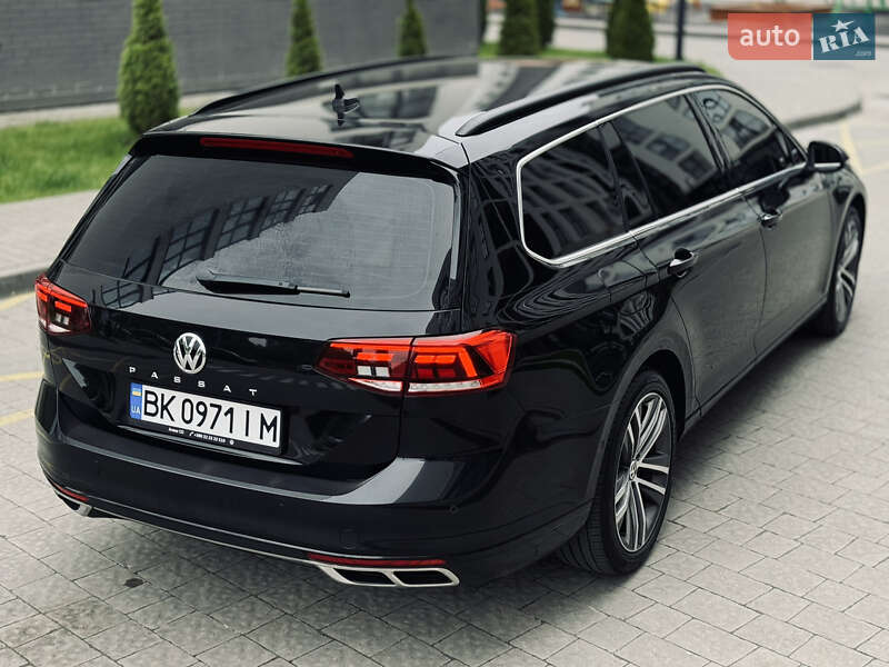 Універсал Volkswagen Passat 2019 в Львові