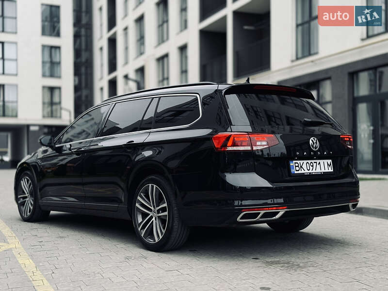 Універсал Volkswagen Passat 2019 в Львові