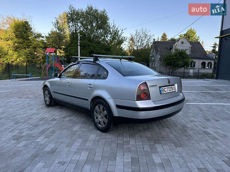 Седан Volkswagen Passat 2001 в Кременці