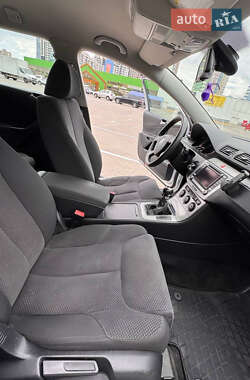 Универсал Volkswagen Passat 2006 в 
