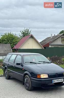 Универсал Volkswagen Passat 1992 в Шумске