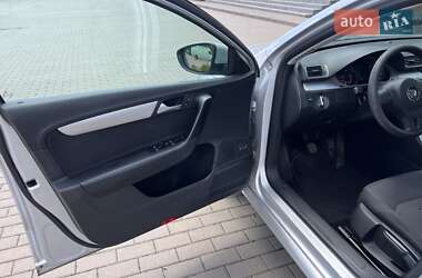 Універсал Volkswagen Passat 2013 в 