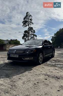 Седан Volkswagen Passat 2014 в Киеве