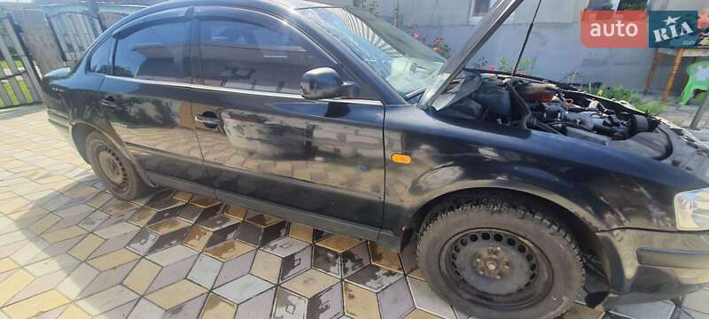 Седан Volkswagen Passat 1998 в Умані