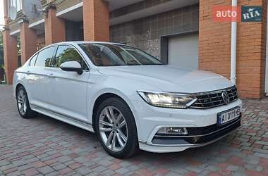 Седан Volkswagen Passat 2017 в Киеве