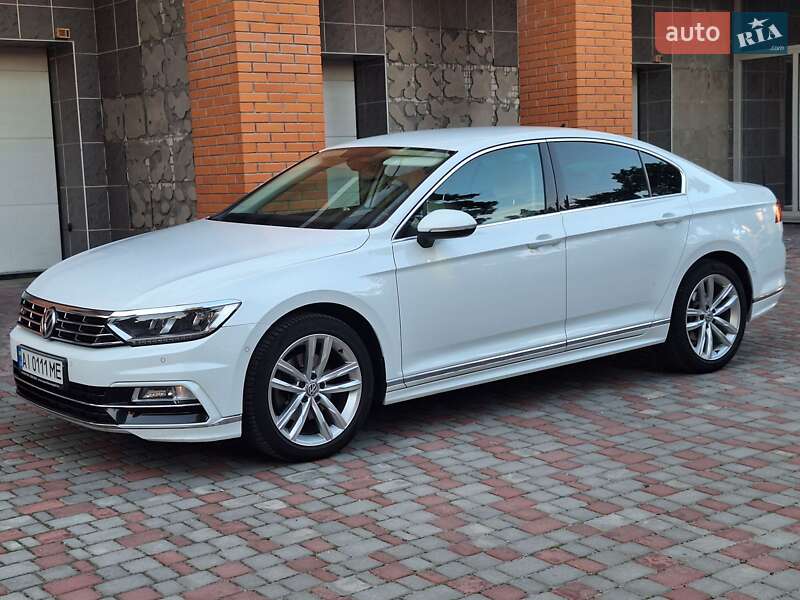 Седан Volkswagen Passat 2017 в Киеве