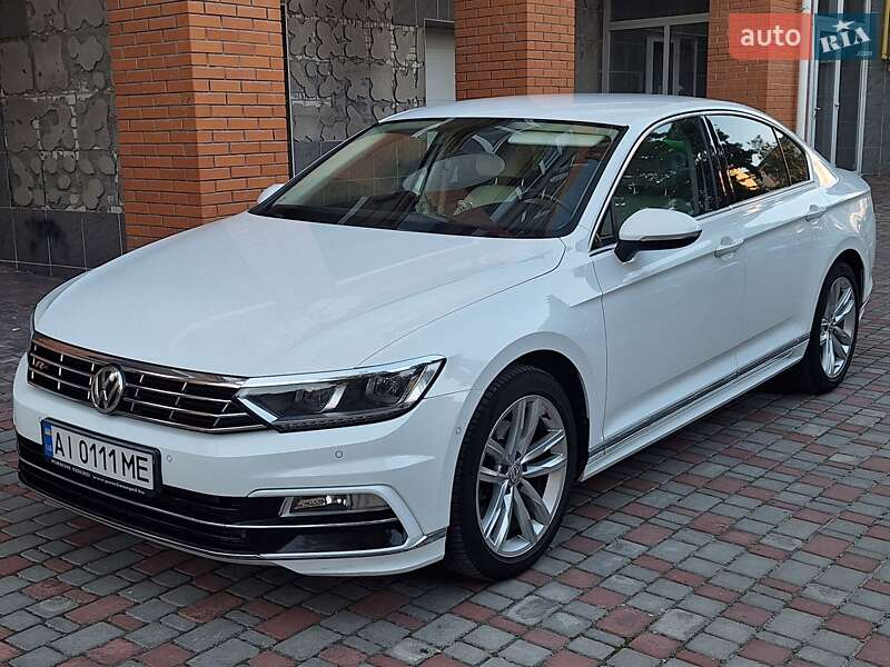 Седан Volkswagen Passat 2017 в Киеве