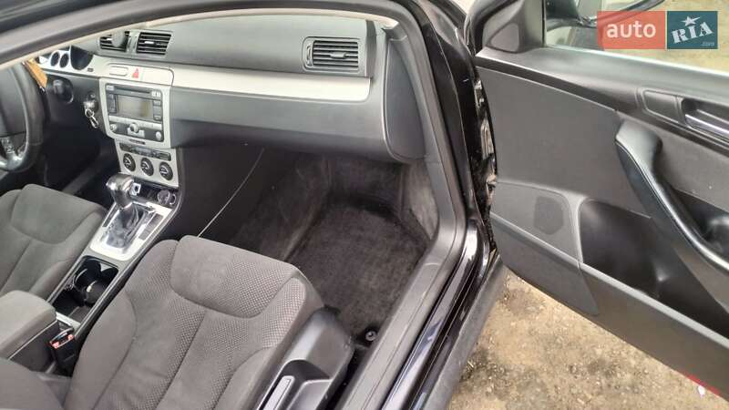 Універсал Volkswagen Passat 2008 в Тисмениці