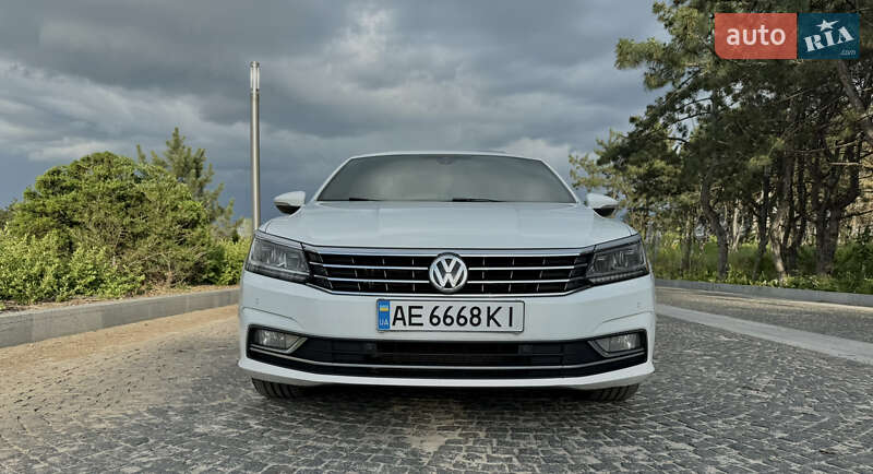 Седан Volkswagen Passat 2016 в Днепре фото 5 Седан Volkswagen Passat 2016 в Днепре