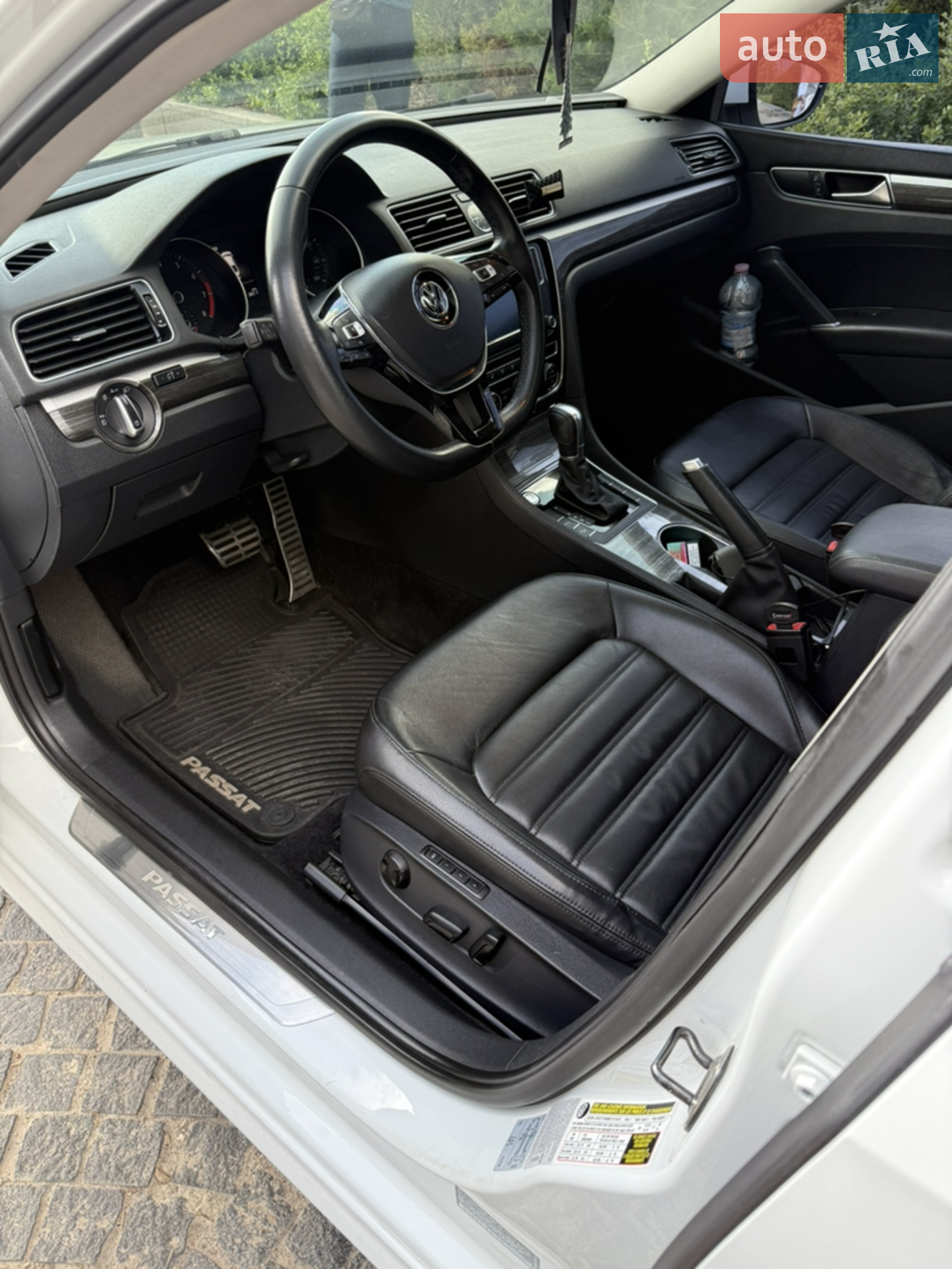 2016 Volkswagen Passat - мініатюра 15