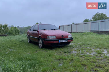 Седан Volkswagen Passat 1992 в Черновцах