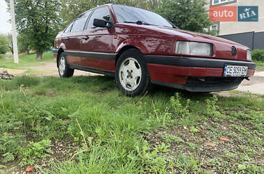 Седан Volkswagen Passat 1992 в 