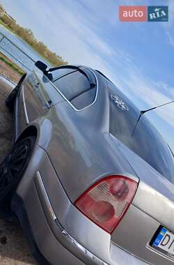 Седан Volkswagen Passat 2002 в 