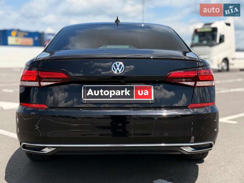 Седан Volkswagen Passat 2020 в Львове