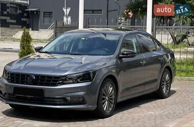 Седан Volkswagen Passat 2015 в Стрые