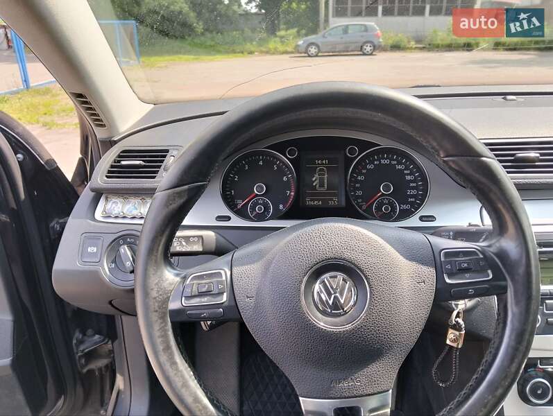 Універсал Volkswagen Passat 2009 в Чернігові