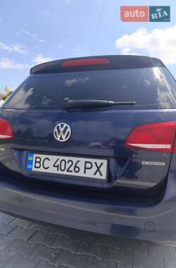 Универсал Volkswagen Passat 2012 в 
