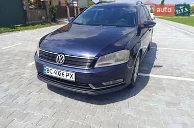 Универсал Volkswagen Passat 2012 в 