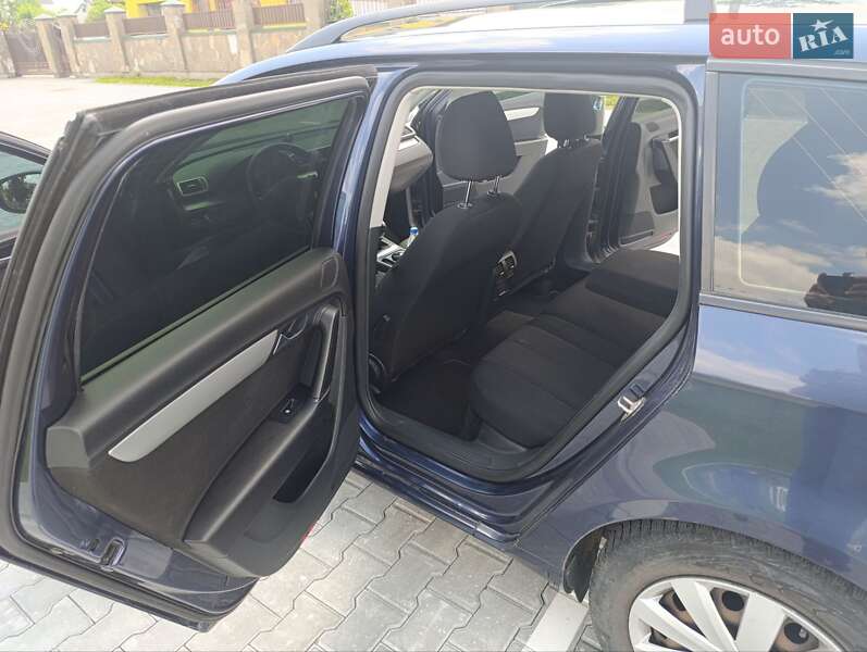 Універсал Volkswagen Passat 2012 в Львові
