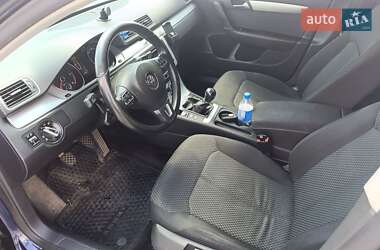 Универсал Volkswagen Passat 2012 в 