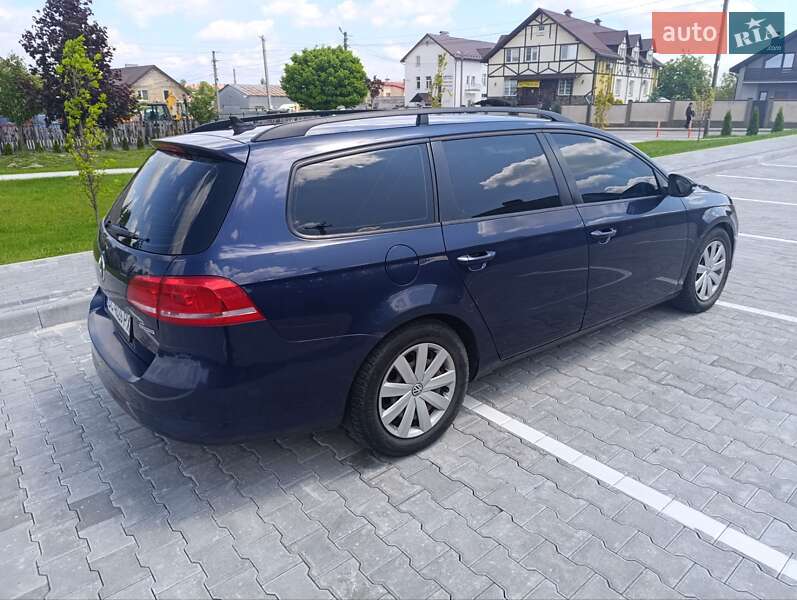 Універсал Volkswagen Passat 2012 в Львові