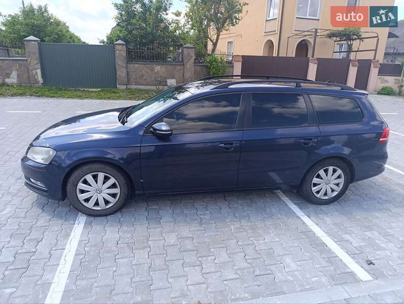 Універсал Volkswagen Passat 2012 в Львові