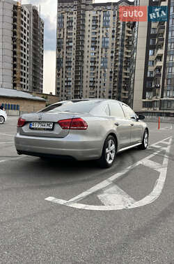 Седан Volkswagen Passat 2012 в 