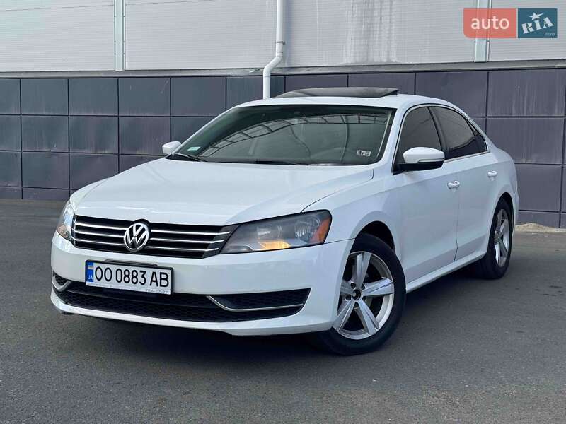 Седан Volkswagen Passat 2012 в Одессе