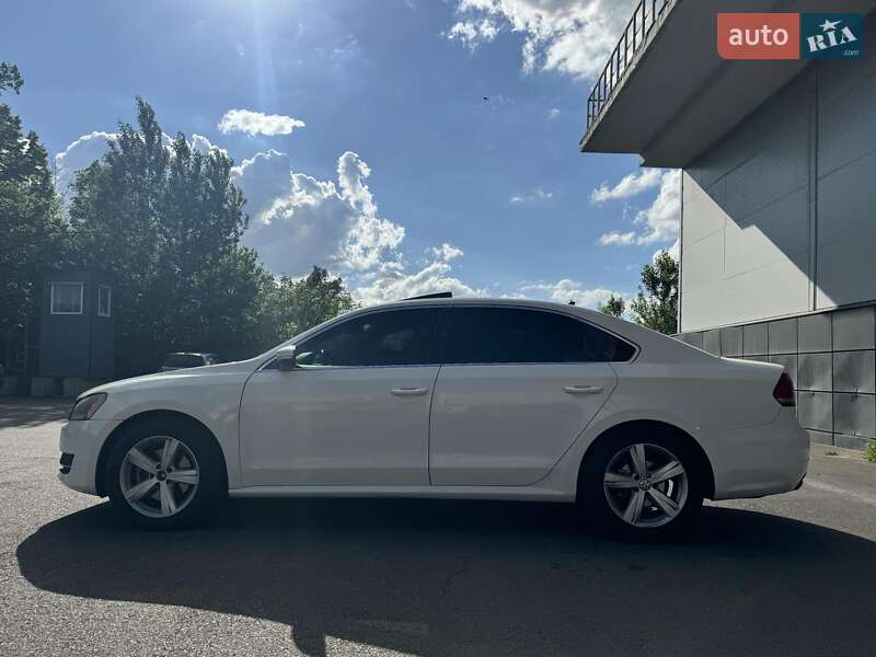 Седан Volkswagen Passat 2012 в Одессе