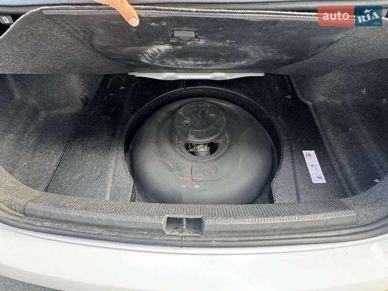Седан Volkswagen Passat 2012 в Одессе