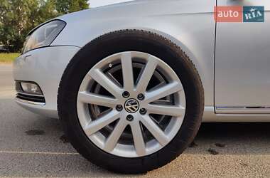 Універсал Volkswagen Passat 2014 в 