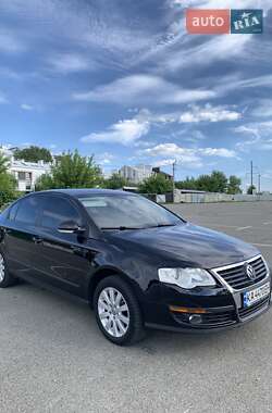Седан Volkswagen Passat 2010 в Киеве