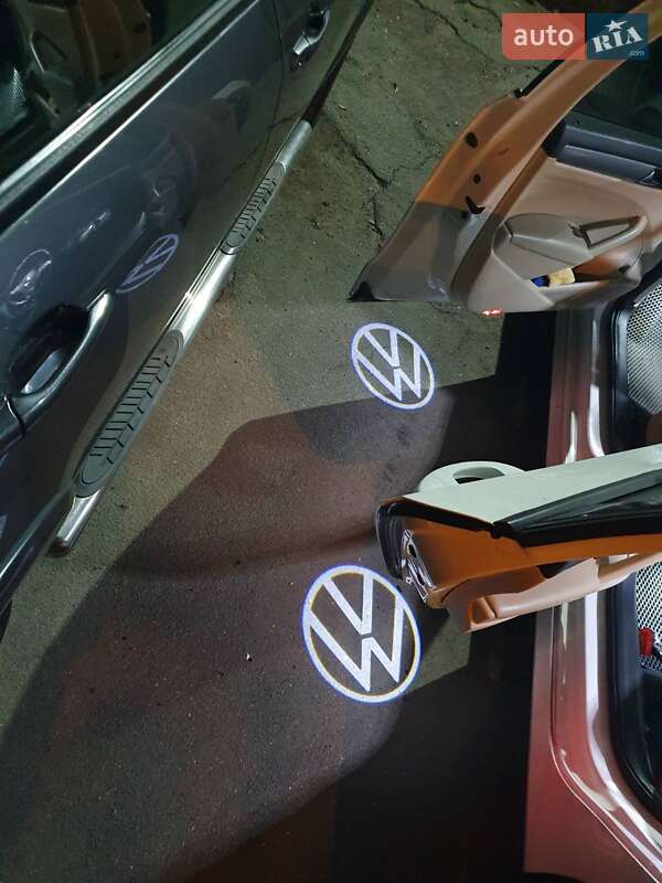 Седан Volkswagen Passat 2013 в Дніпрі