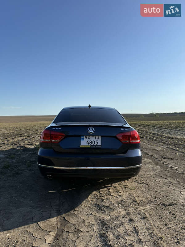 Седан Volkswagen Passat 2013 в Каменец-Подольском