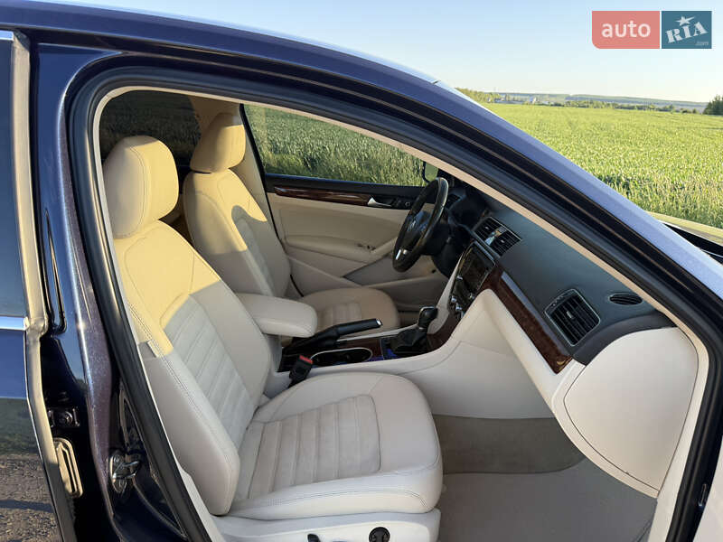 Седан Volkswagen Passat 2013 в Каменец-Подольском