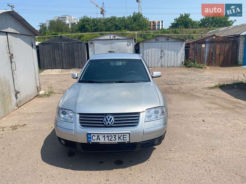 Седан Volkswagen Passat 2001 в Черкасах