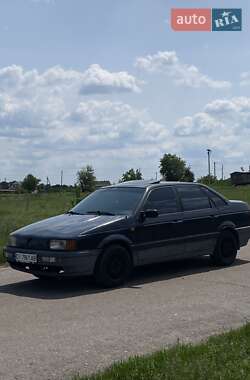 Седан Volkswagen Passat 1992 в Тетієві