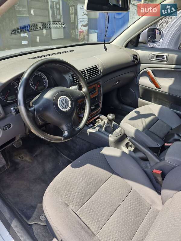 Седан Volkswagen Passat 2005 в Киеве