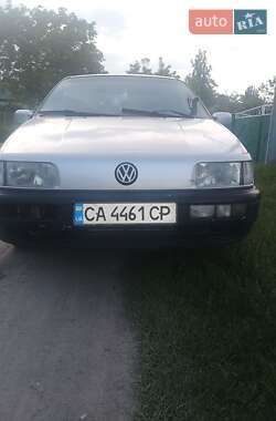 Седан Volkswagen Passat 1988 в 