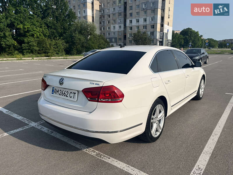 Седан Volkswagen Passat 2013 в Кропивницькому