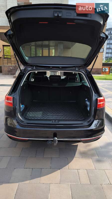 Универсал Volkswagen Passat 2015 в Вараше