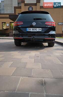 Універсал Volkswagen Passat 2015 в 